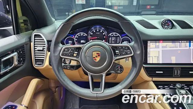 Porsche Cayenne 2021 — фото 13