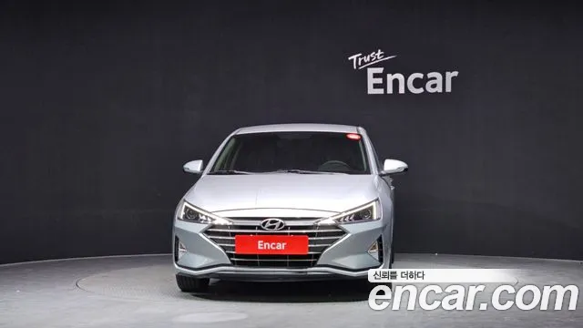 Hyundai AVANTE 2020 — фото 3