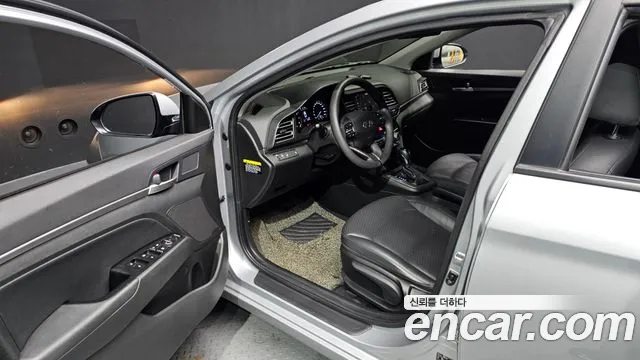 Hyundai AVANTE 2020 — фото 10