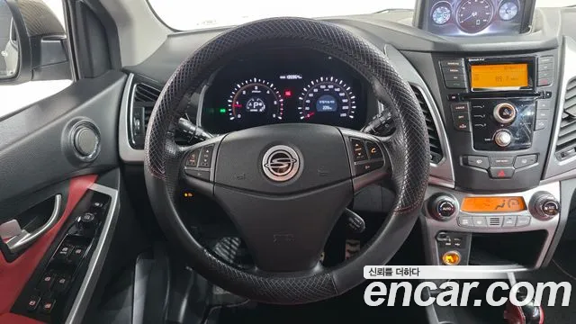 KG_Mobility_Ssangyong KORANDO 2015 — фото 14