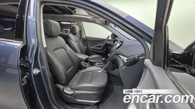 Hyundai Santafe 2017 — фото 10