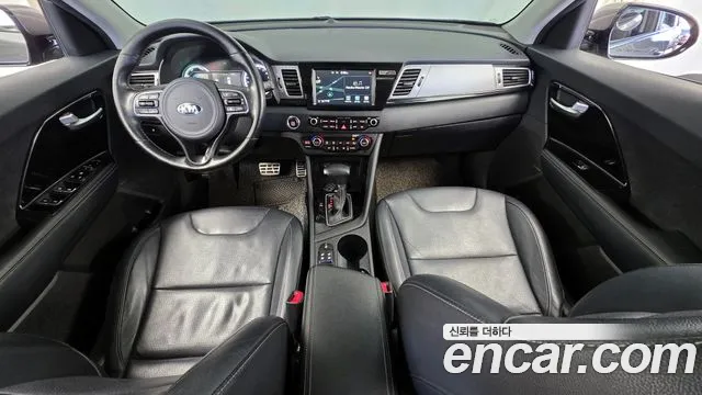 Kia Niro 2017 — фото 7