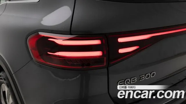 Mercedes-Benz EQB 2026 — фото 19