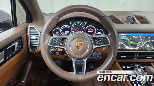 Porsche Cayenne 2023 — фото 13