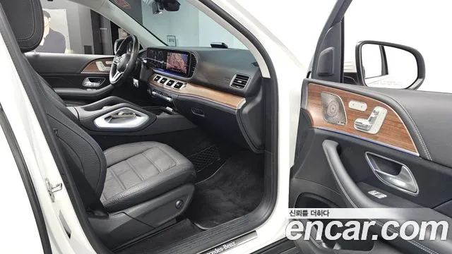 Mercedes-Benz GLE-Class 2021 — фото 10