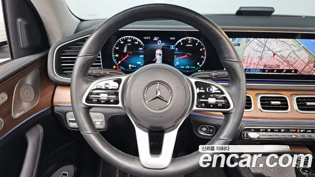 Mercedes-Benz GLE-Class 2021 — фото 13