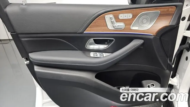 Mercedes-Benz GLE-Class 2021 — фото 17