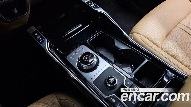 Kia Sorento 2023 — фото 9