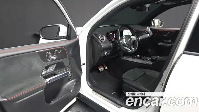 Mercedes-Benz GLB-Class 2021 — фото 10