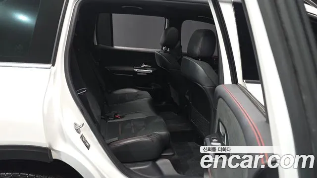 Mercedes-Benz GLB-Class 2021 — фото 12