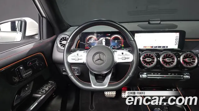 Mercedes-Benz GLB-Class 2021 — фото 13