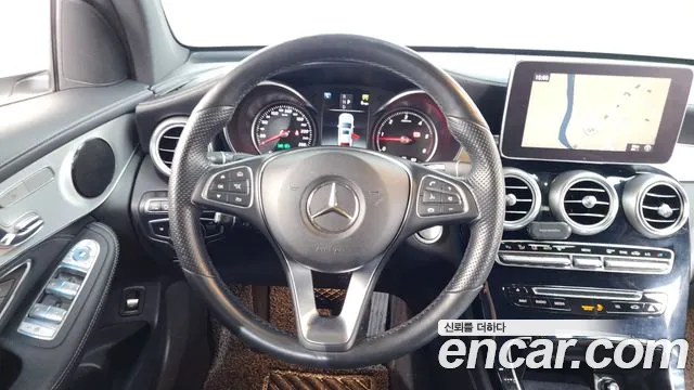 Mercedes-Benz GLC-Class 2018 — фото 13