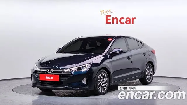 Hyundai AVANTE 2019 — фото 1