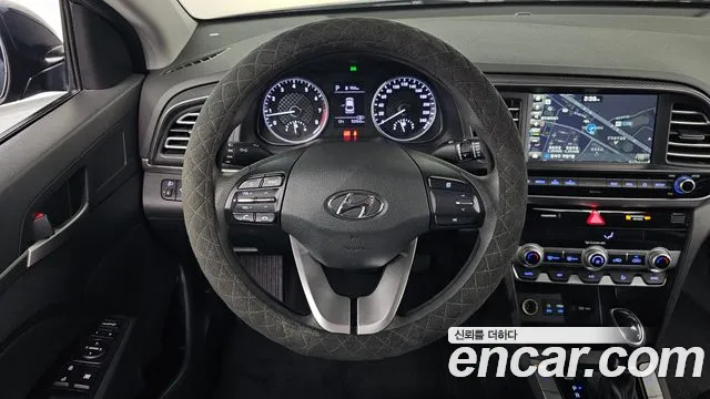 Hyundai AVANTE 2019 — фото 13