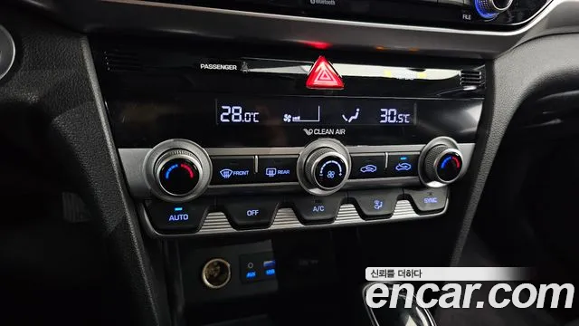 Hyundai AVANTE 2019 — фото 16