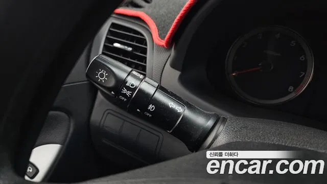 Hyundai Accent 2011 — фото 16