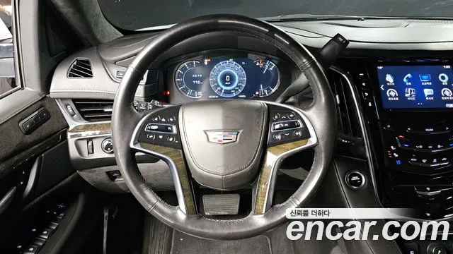 Cadillac Escalade 2019 — фото 13