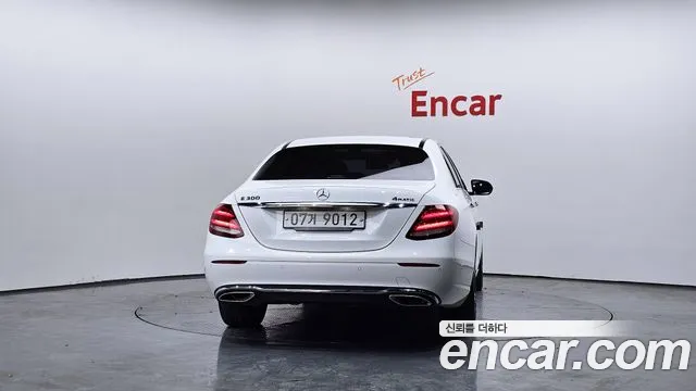 Mercedes-Benz E-Class 2018 — фото 4