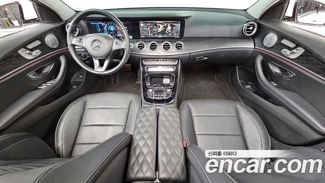 Mercedes-Benz E-Class 2018 — фото 7