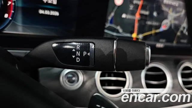 Mercedes-Benz E-Class 2018 — фото 9