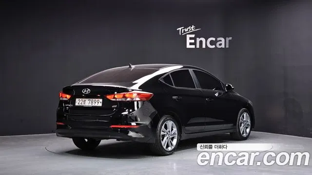 Hyundai AVANTE 2017 — фото 2