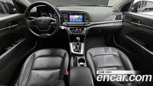 Hyundai AVANTE 2017 — фото 7