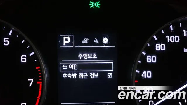Hyundai AVANTE 2017 — фото 16
