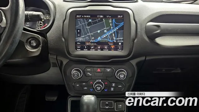 Jeep Renegade 2019 — фото 14