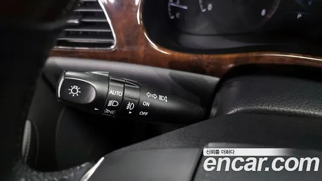 Hyundai Genesis 2010 — фото 16