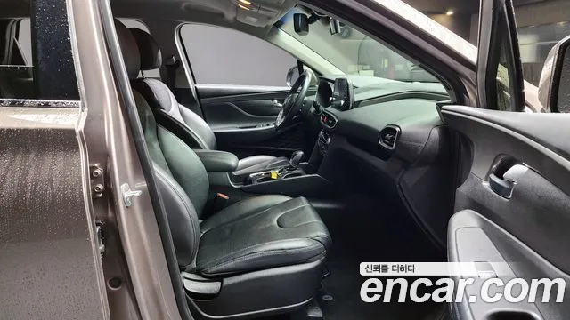 Hyundai Santafe 2020 — фото 10