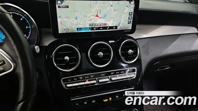Mercedes-Benz GLC-Class 2021 — фото 15