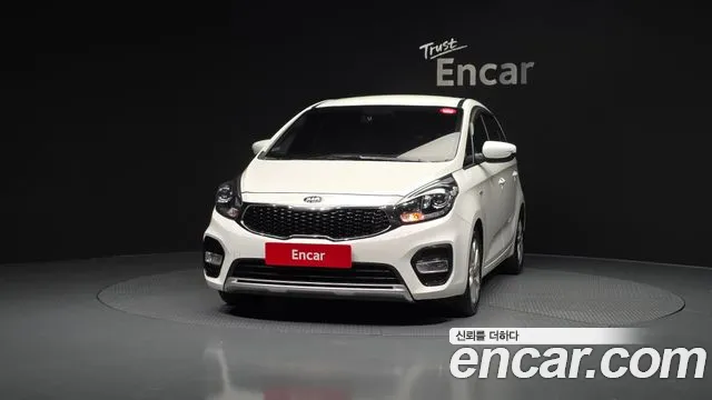Kia Carens 2018 — фото 3