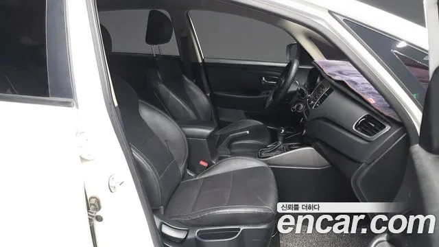 Kia Carens 2018 — фото 11