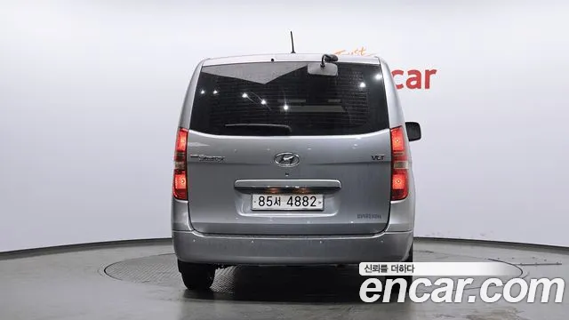 Hyundai Starex 2018 — фото 4