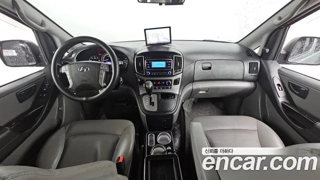 Hyundai Starex 2018 — фото 7