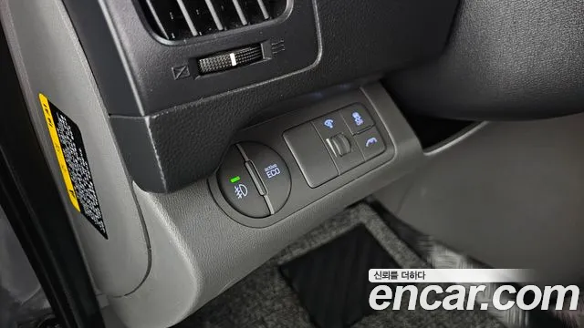 Hyundai Starex 2018 — фото 16
