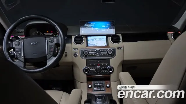 Land Rover Discovery 2016 — фото 20