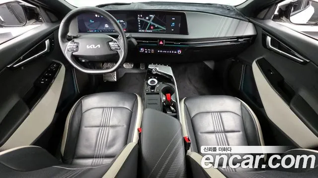 Kia EV6 2023 — фото 7