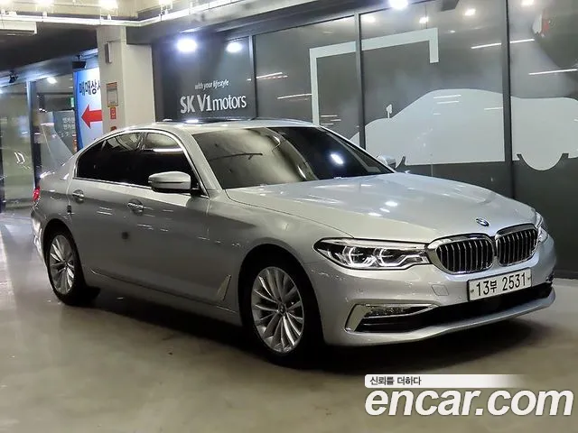BMW 5-Series 2018 — фото 1