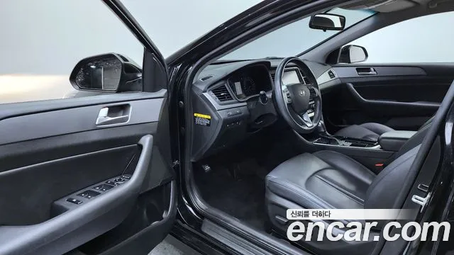 Hyundai Sonata 2019 — фото 10