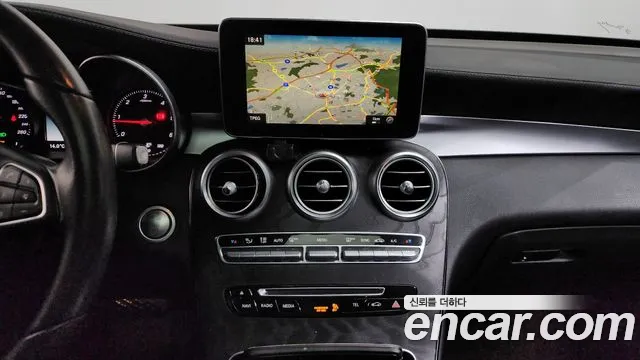 Mercedes-Benz GLC-Class 2018 — фото 14