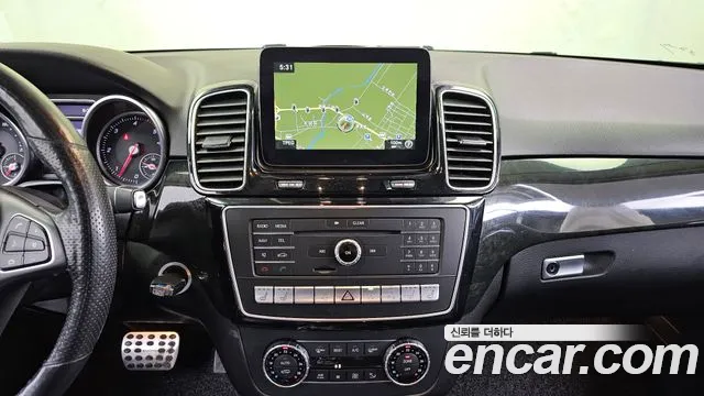 Mercedes-Benz GLE-Class 2016 — фото 14