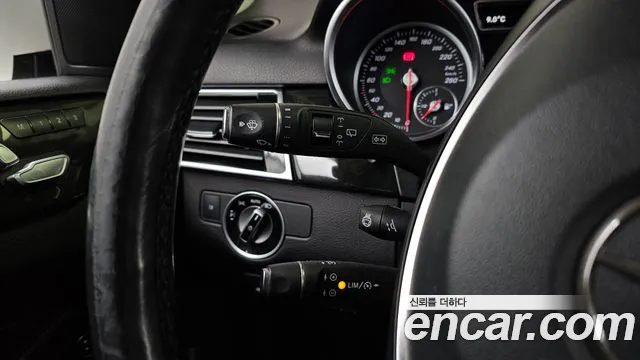Mercedes-Benz GLE-Class 2016 — фото 18