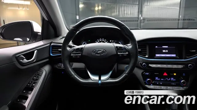 Hyundai Ioniq 2016 — фото 13