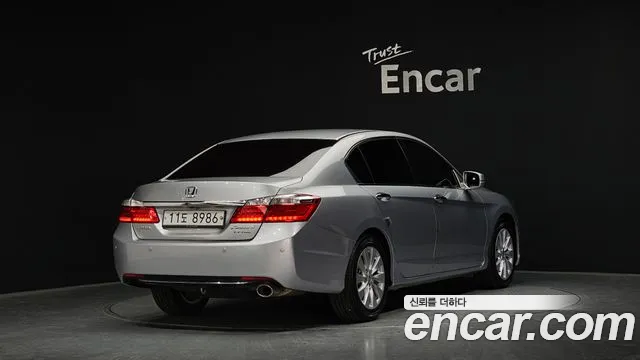 Honda Accord 2015 — фото 2