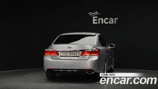 Honda Accord 2015 — фото 4