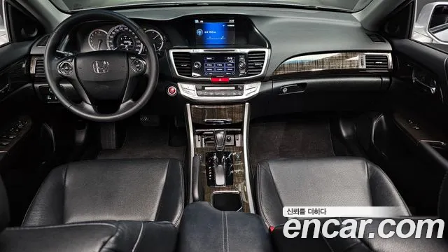 Honda Accord 2015 — фото 7