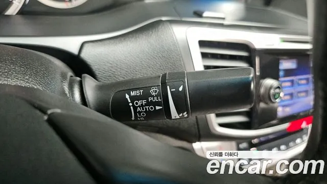 Honda Accord 2015 — фото 19