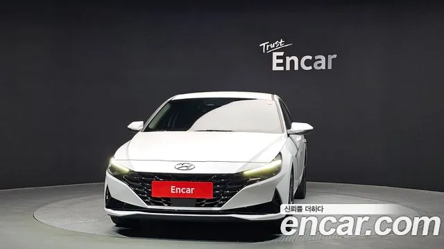 Hyundai AVANTE 2023 — фото 3