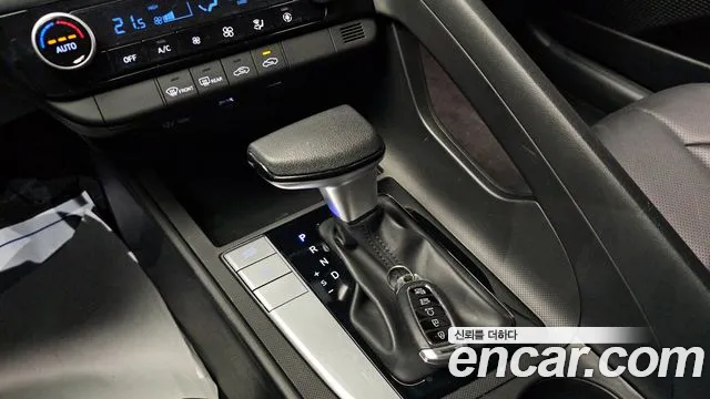 Hyundai AVANTE 2023 — фото 9